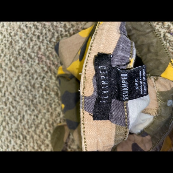 Camouflage shorts - Picture 3 of 3